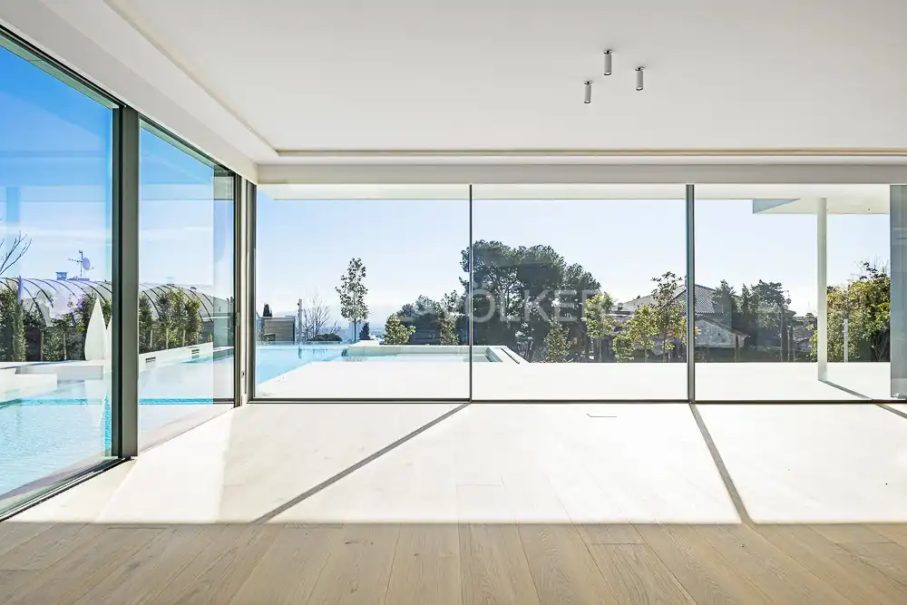 Vista exterior de Casa o chalet en venta en Barcelona con Aire acondicionado, Calefacción y Jardín privado