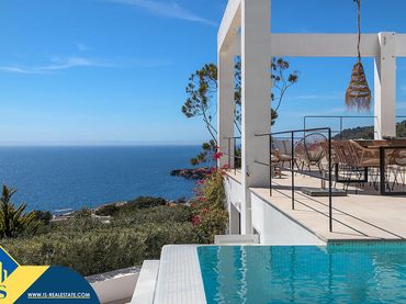 Villa con balcone in vendita a Roca Llisa