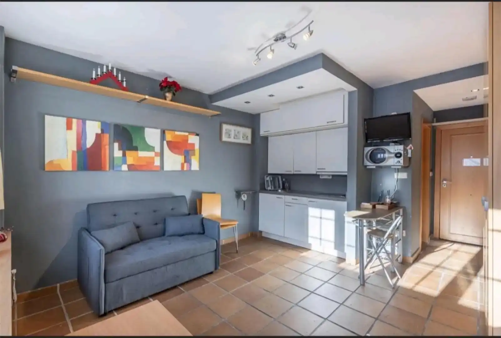 Sala d'estar de Pis de lloguer en Sierra Nevada amb Piscina