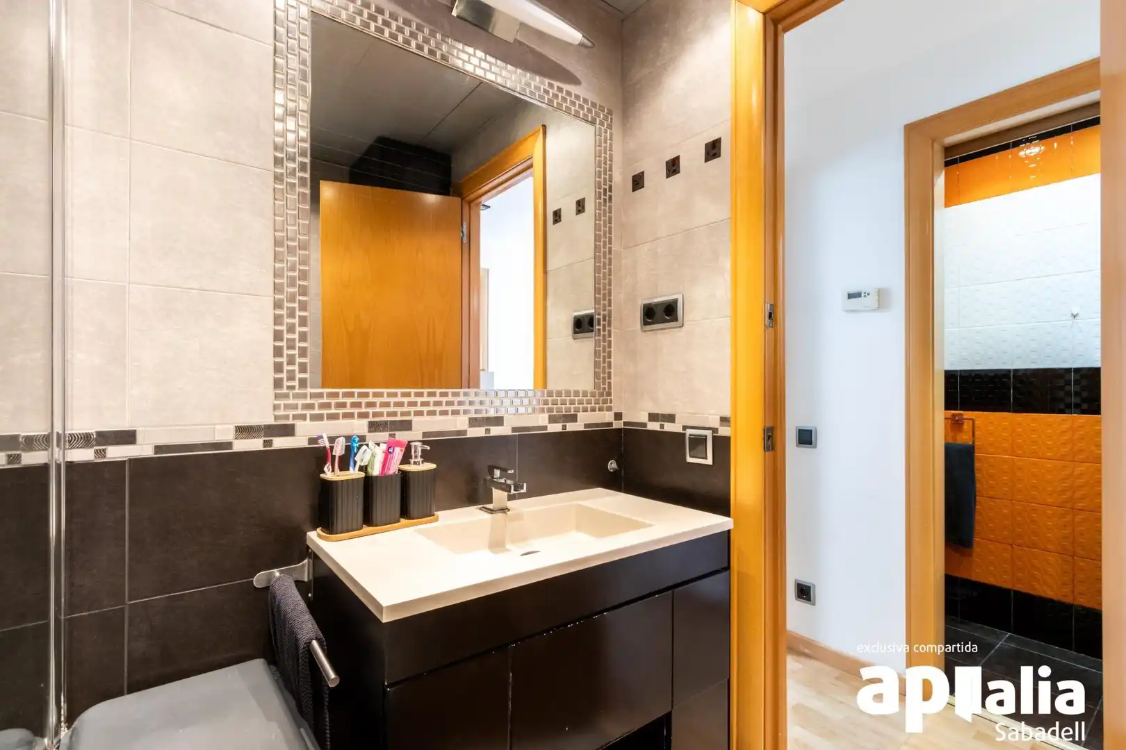 Baño de Piso en venta en Sabadell con Aire acondicionado, Calefacción y Piscina comunitaria