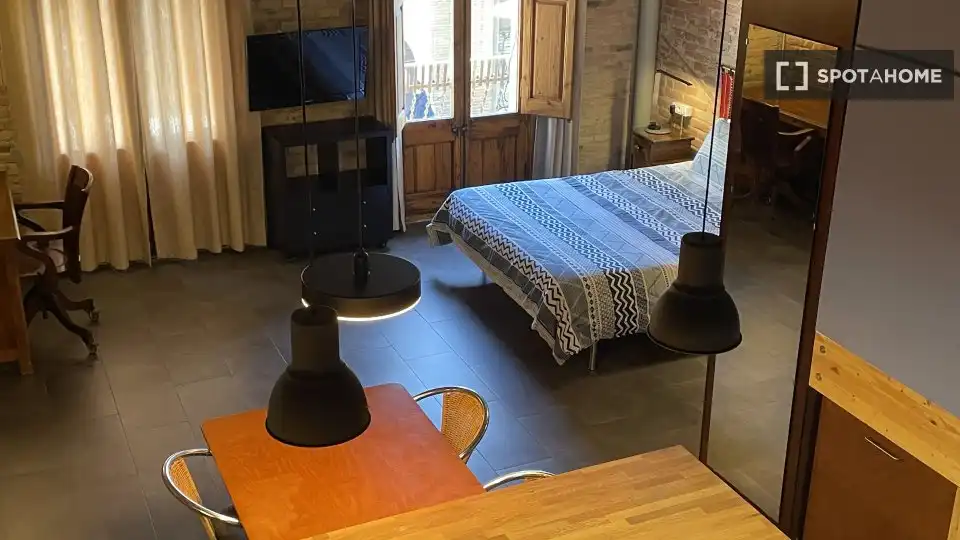 Room in Sants