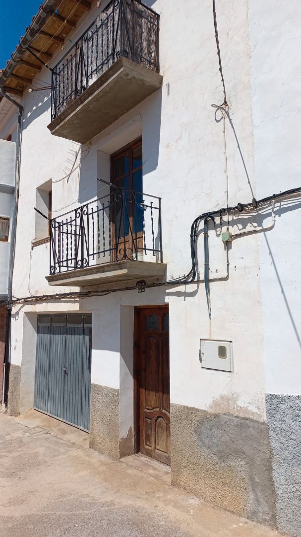 Exterior view of House or chalet for sale in Villafranca del Cid / Vilafranca  with Balcony