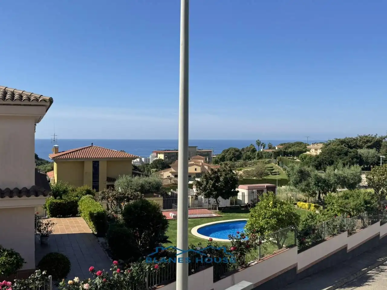 Vista exterior de Casa o xalet en venda en Lloret de Mar amb Aire condicionat, Calefacció i Jardí privat