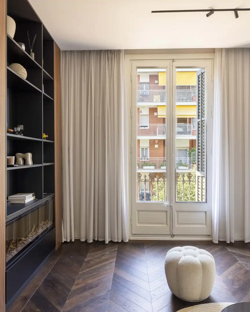 Appartamento con terrazza in vendita a Carrer de la Diputació, imagen 4