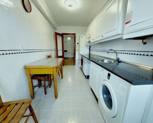 Kitchen of Flat to rent in Oviedo 