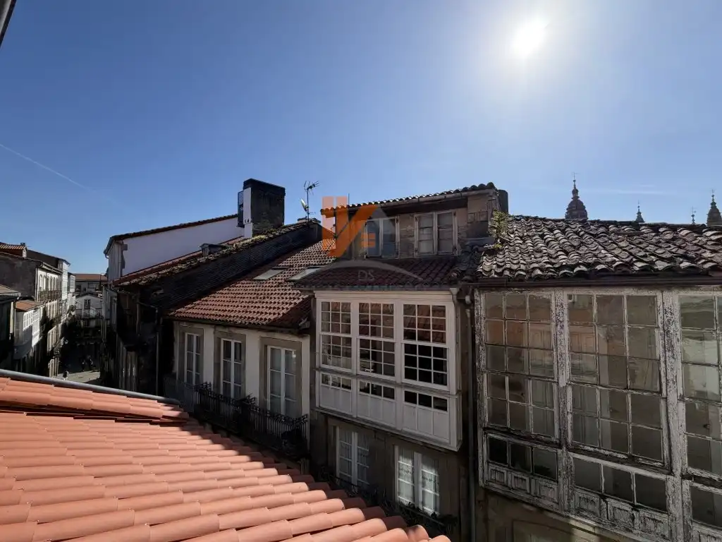 Vista exterior de Piso en venta en Santiago de Compostela  con Horno
