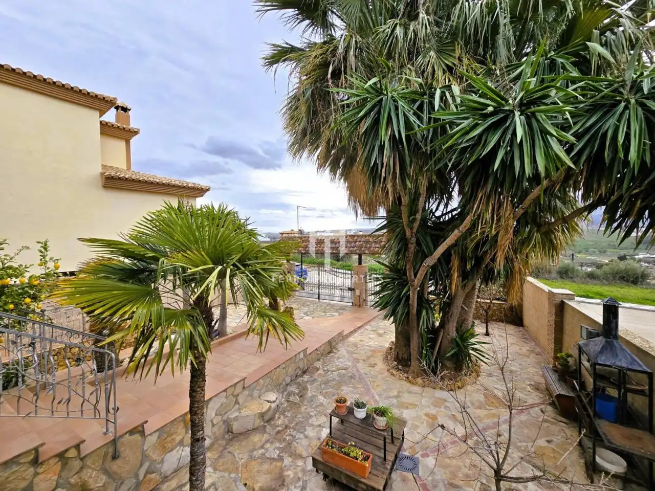 Jardín de Casa o chalet en venta en Loja con Aire acondicionado, Calefacción y Jardín privado