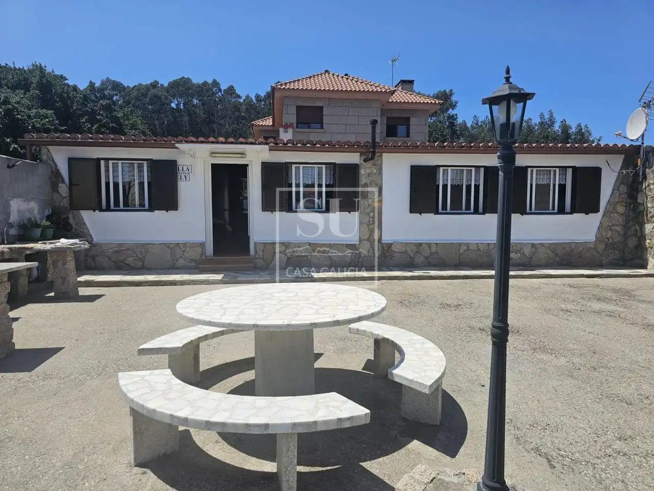 Außenansicht von Haus oder Chalet zur Miete in Baiona mit Privatgarten, Terrasse und Möbliert