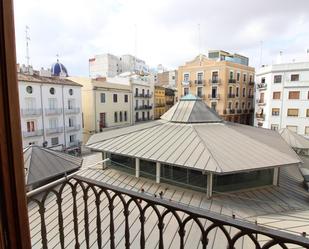 Exterior view of Flat to rent in  Valencia Capital  with Balcony