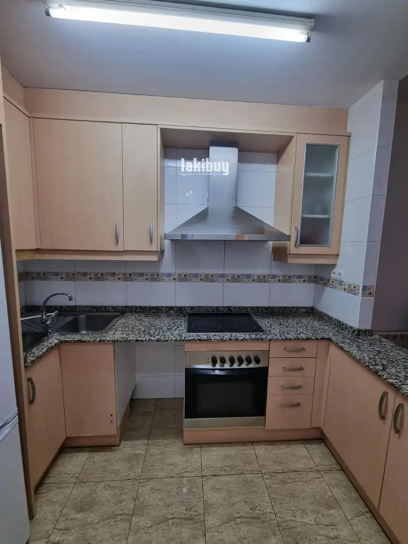 Cocina de Piso en venta en Tàrrega con Calefacción y Terraza
