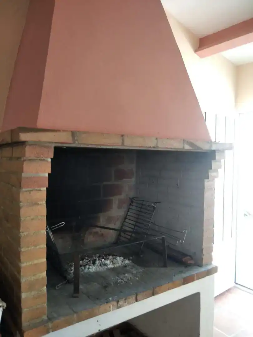 Casa adosada en venda en Talayuelas amb Aire condicionat