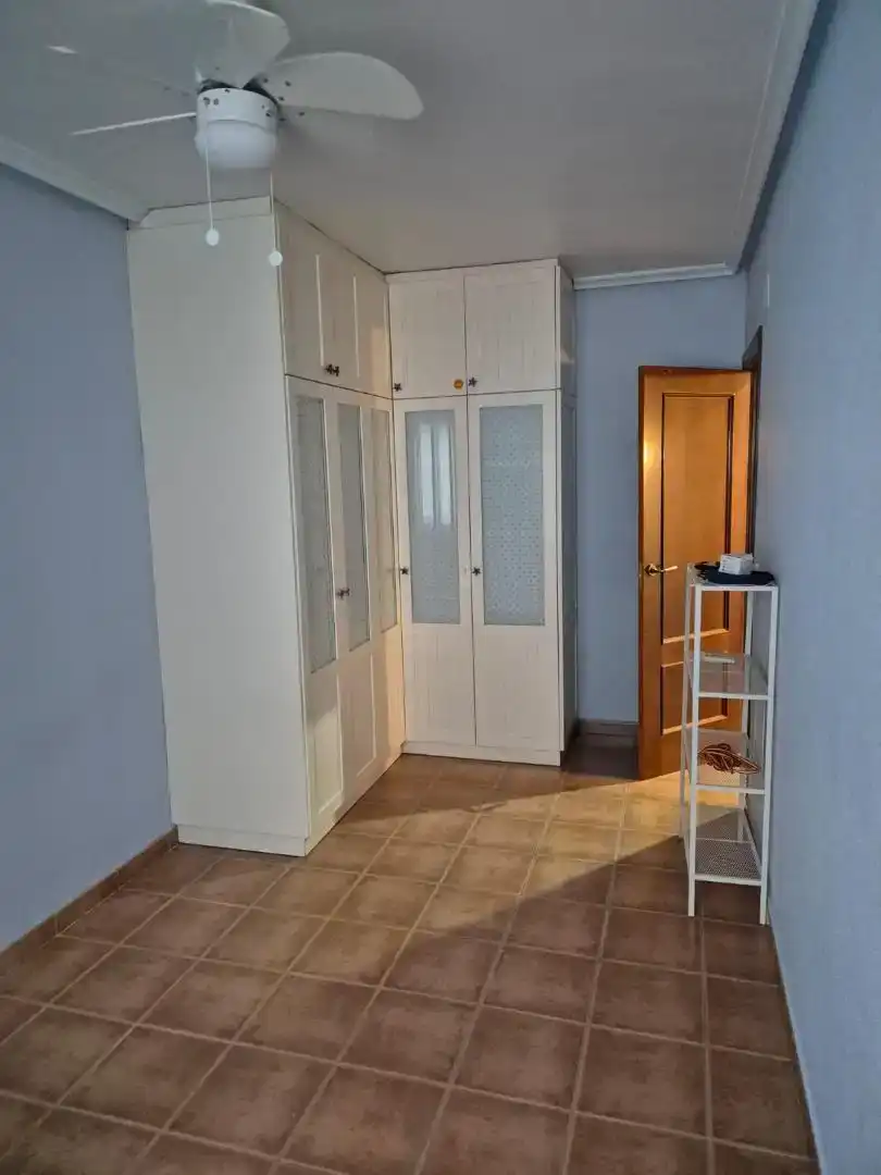 Habitación de Dúplex en venta en Alguazas con Aire acondicionado, Trastero y Amueblado