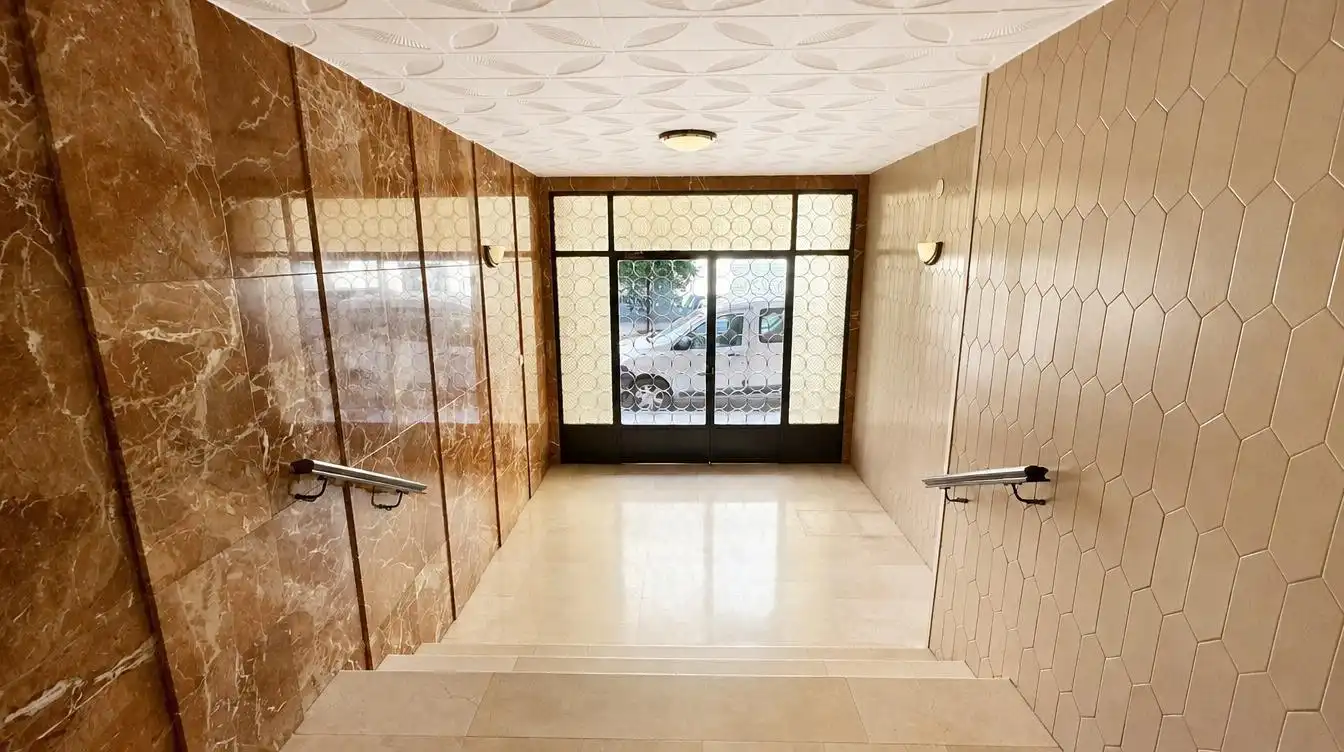 Flat for sale in Granada  with Heating, Furnished and Balcony