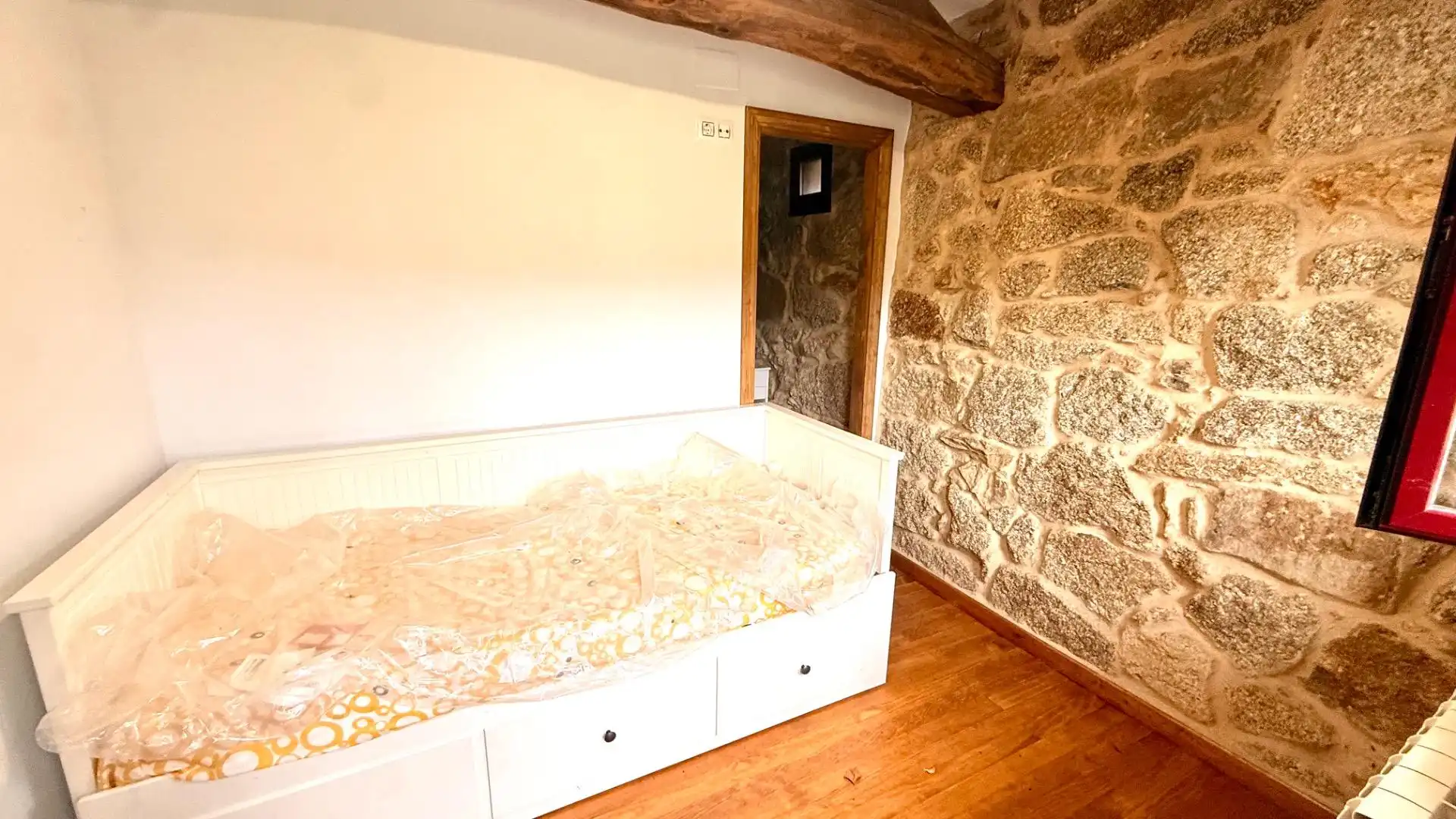 Dormitori de Finca rústica en venda en A Merca   amb Jardí privat, Terrassa i Traster