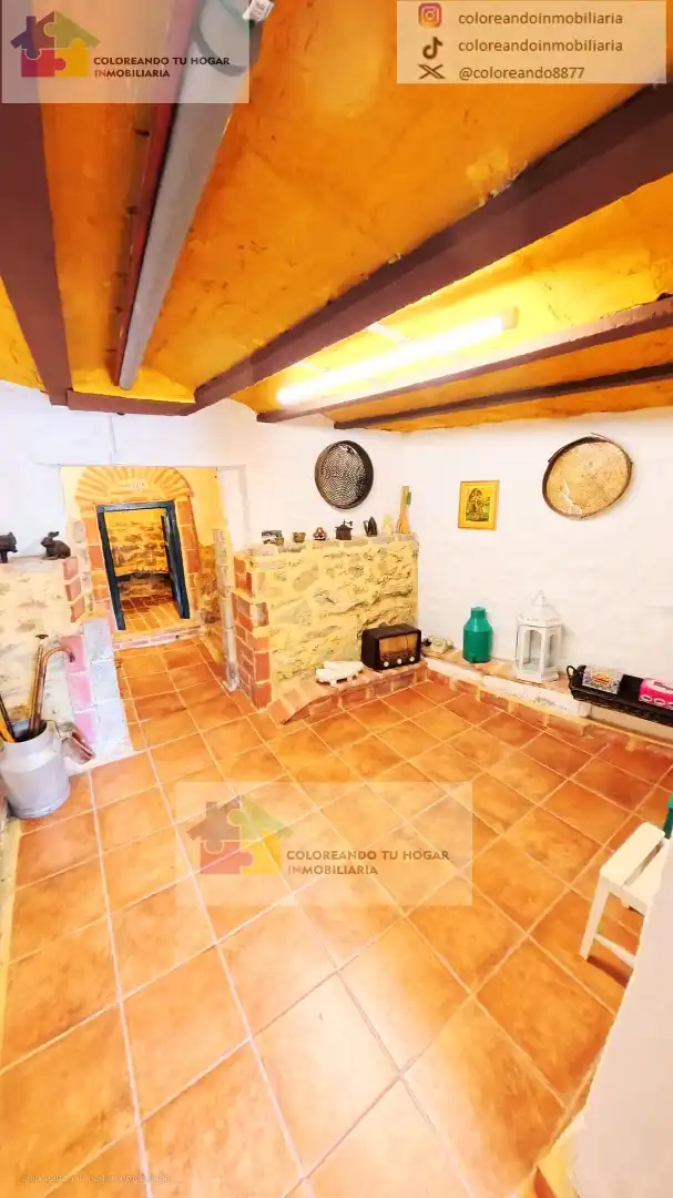Casa o xalet en venda en La Pola de Gordón  amb Calefacció, Jardí privat i Parquet
