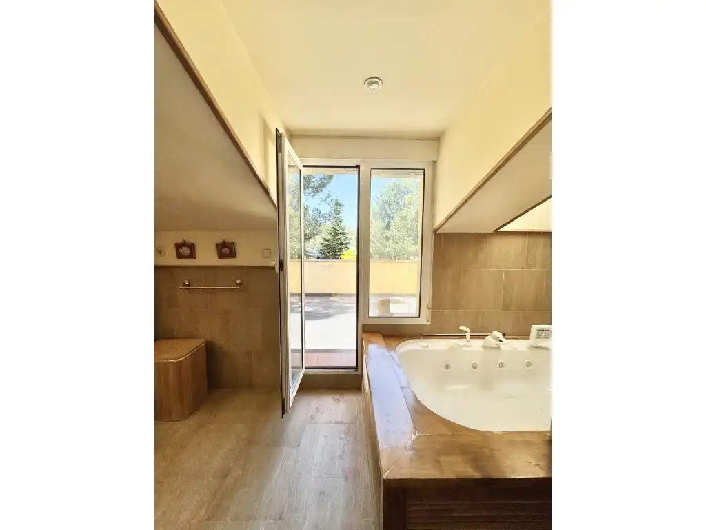 Bany de Casa o xalet en venda en Ciudalcampo
