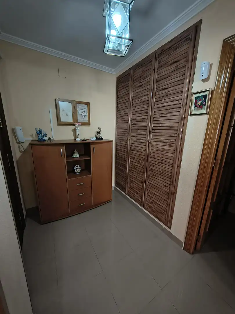 Habitación de Piso en venta en Gines con Aire acondicionado