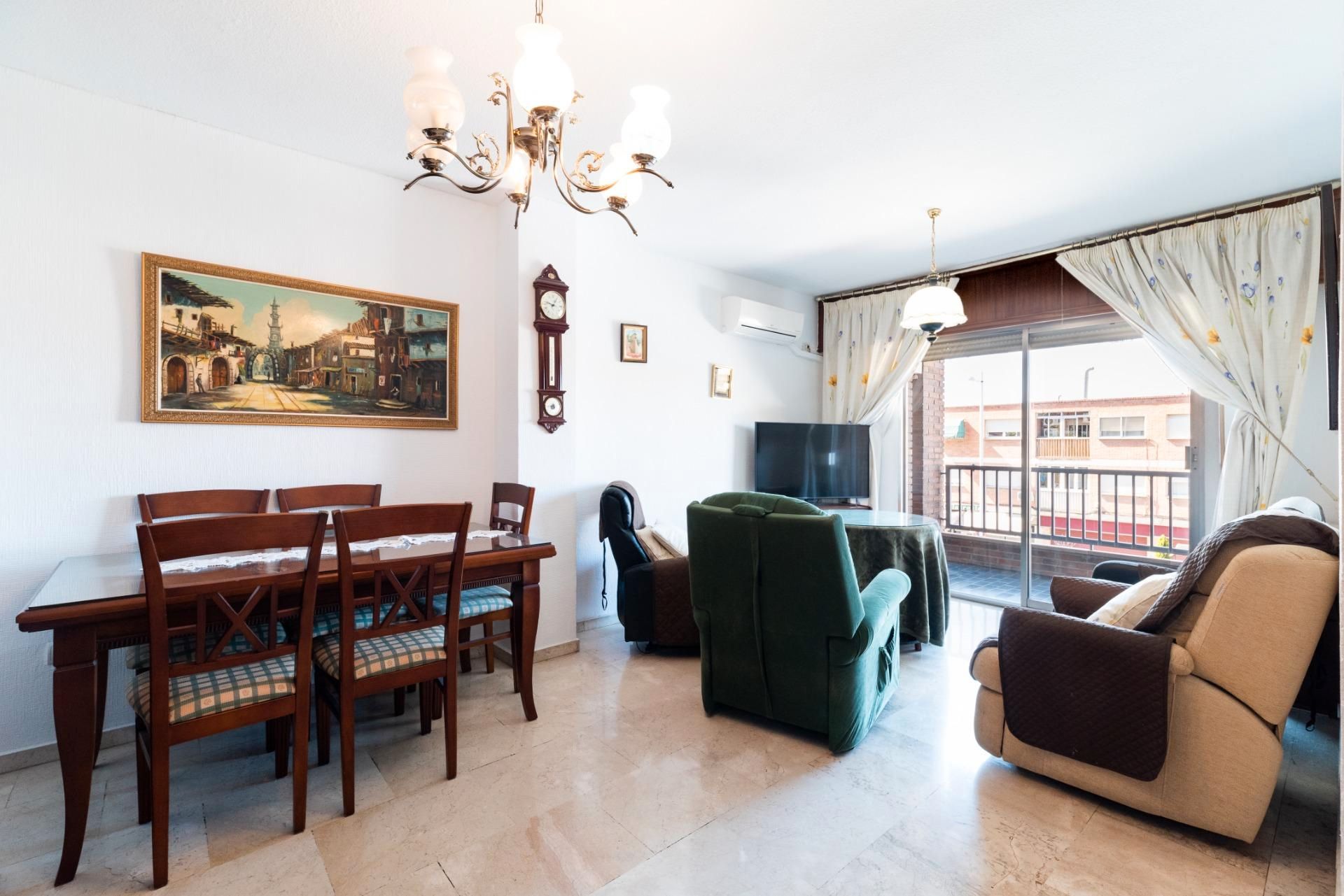 Living room of Flat for sale in  Granada Capital  with Air Conditioner, Heating and Terrace