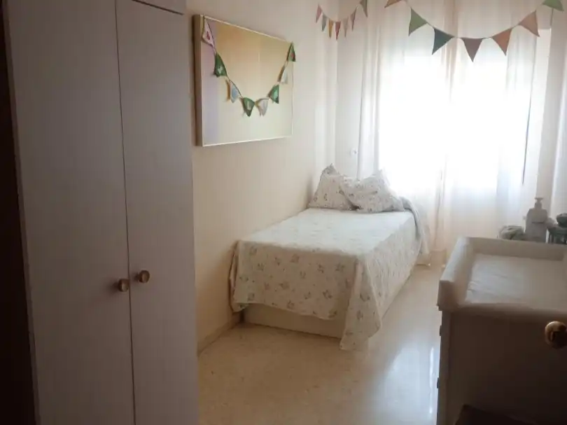 Dormitori de Pis en venda en Sur