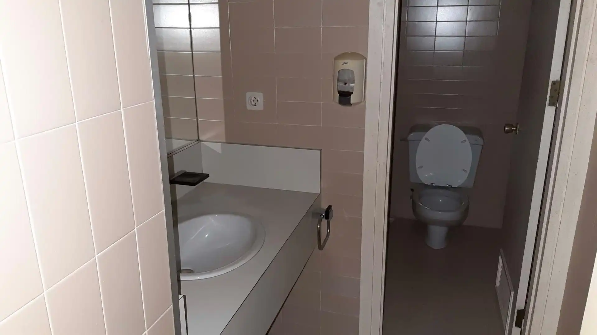 Oficina en venta en Centro - La Costilla