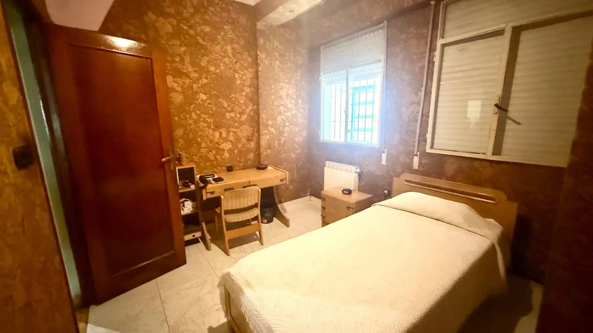 Dormitori de Casa o xalet en venda en Ourense Capital  amb Aire condicionat, Calefacció i Moblat