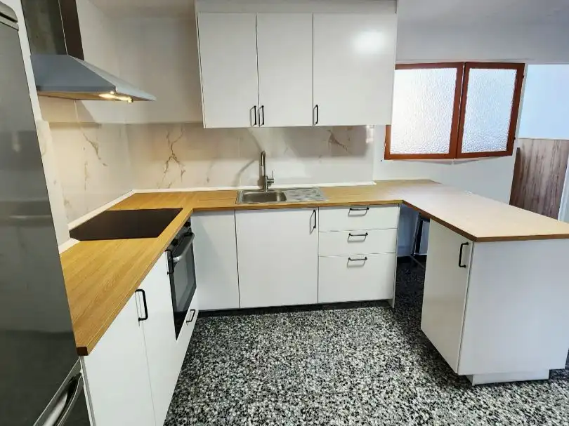 Piso de alquiler en Calle Navarra, 9, Plaza Castelar - Mercado Central