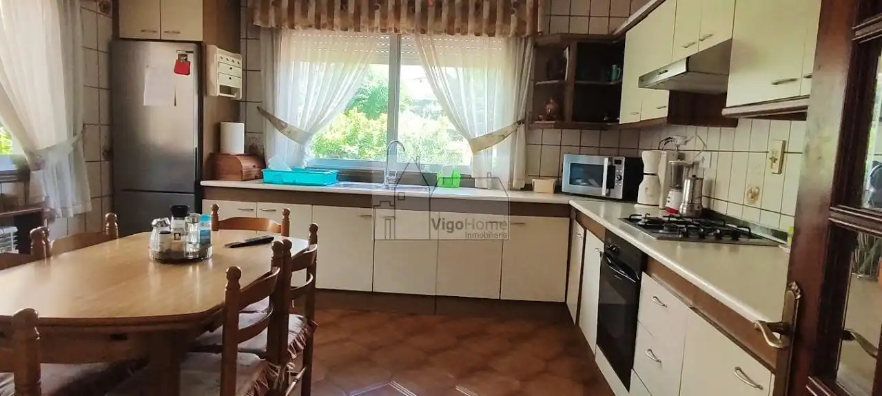 Cocina de Casa o chalet en venta en Moaña con Calefacción, Jardín privado y Trastero