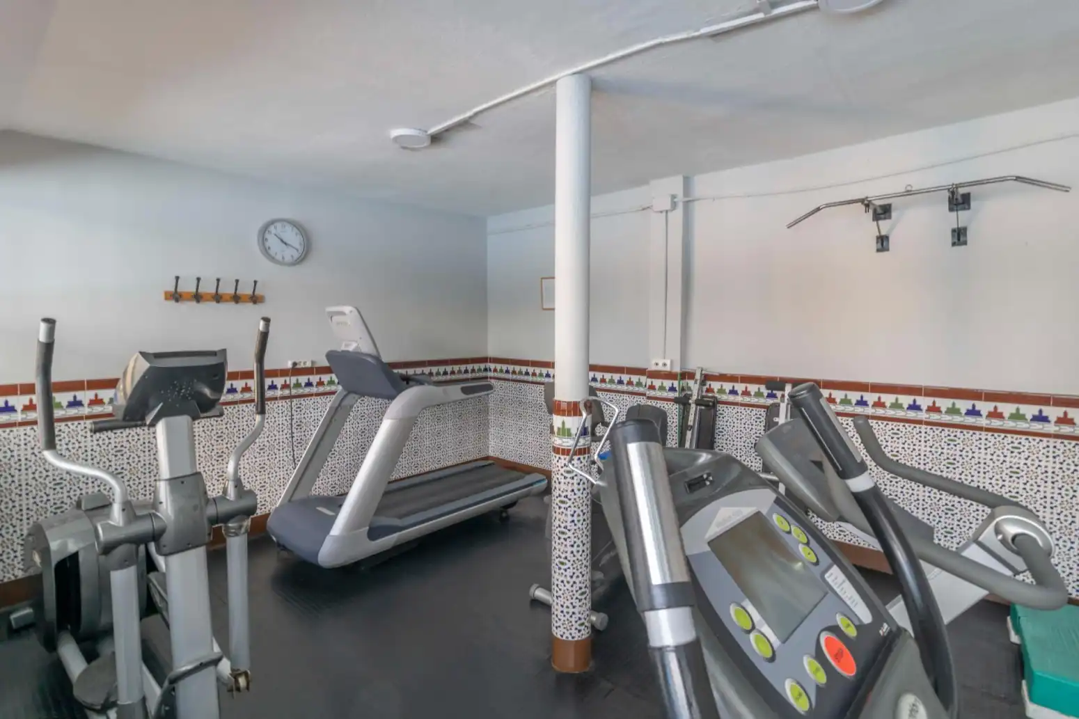 Piso en venta en Sevilla con Aire acondicionado, Jardín privado y Piscina
