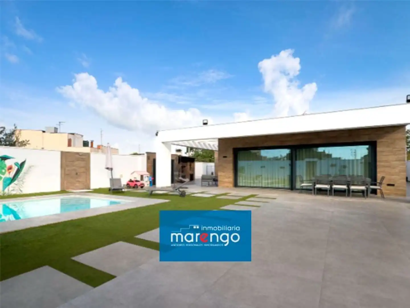 Villa con piscina in vendita a Madrigal