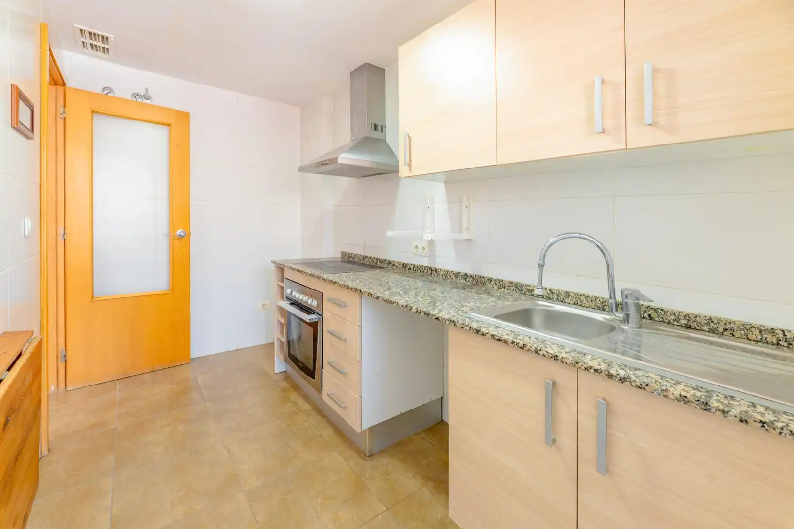Kitchen of Flat for sale in L'Alcúdia de Crespins  with Air Conditioner