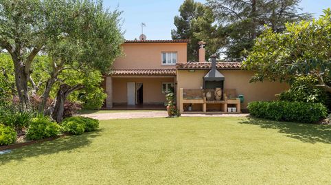 Casa en venta en Matadepera con 4 habitaciones, jardín y piscina, Barcelona, immagine 3