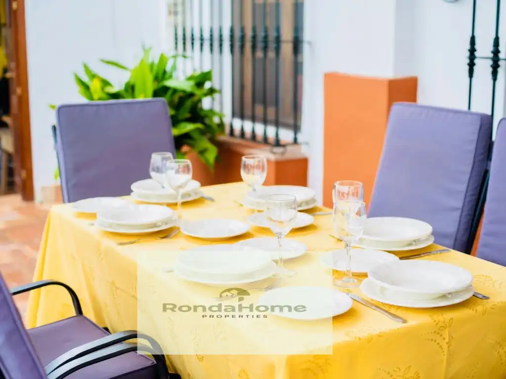 Country homes for sale in Villamartín