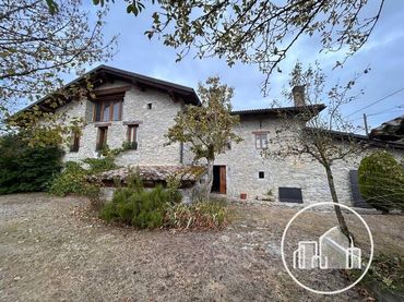 Casa con jardín en venta en Valle de Losa