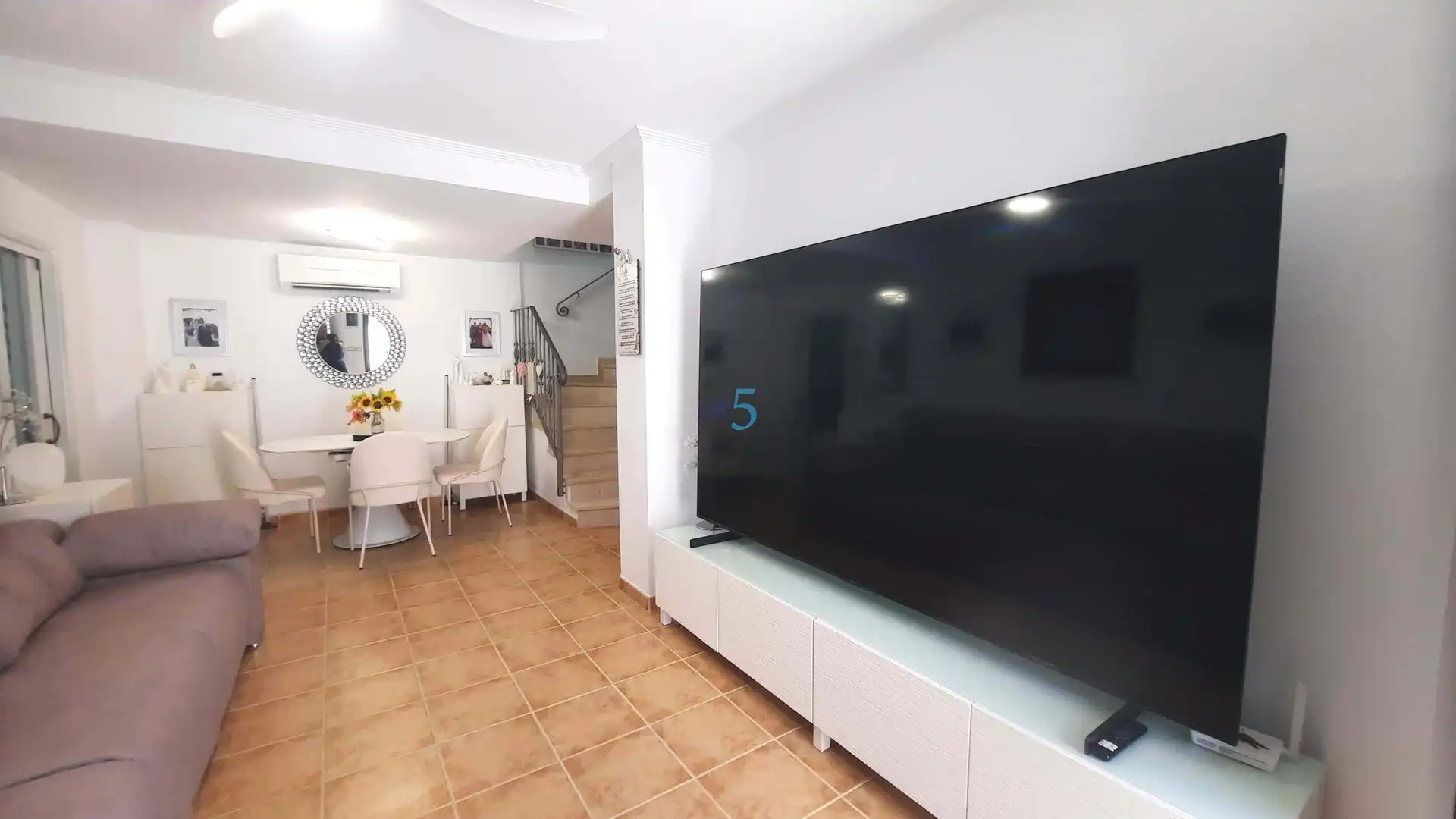 Wohnzimmer von Einfamilien-Reihenhaus zum Verkauf in Torre-Pacheco mit Klimaanlage, Heizung und Terrasse