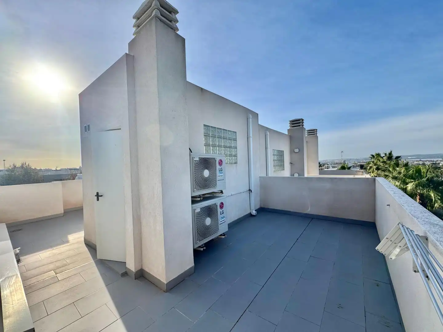 Terraza de Casa adosada en venta en Torrevieja con Jardín privado, Terraza y Balcón
