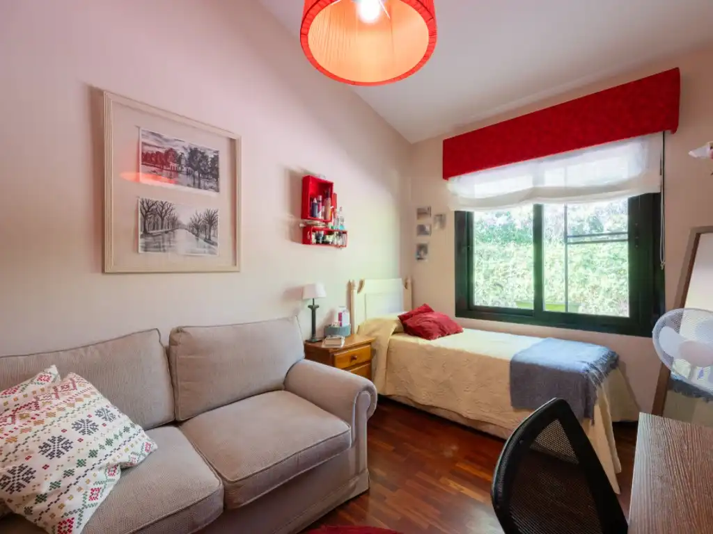 Habitación de Casa o chalet en venta en Villaviciosa de Odón
