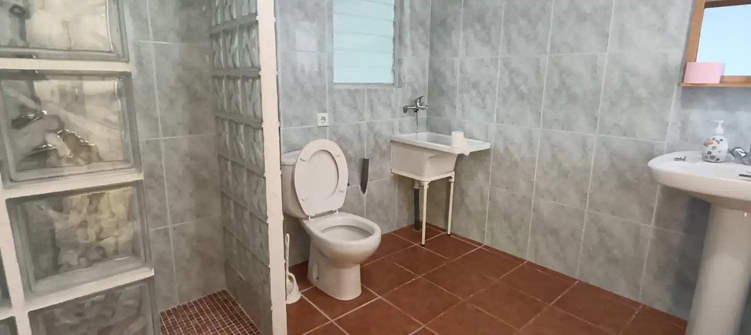 Baño de Casa o chalet de alquiler en Lorca con Calefacción, Jardín privado y Piscina
