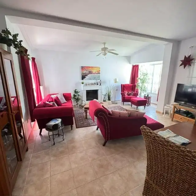 Sala d'estar de Casa o xalet en venda en Chiclana de la Frontera amb Aire condicionat, Calefacció i Jardí privat