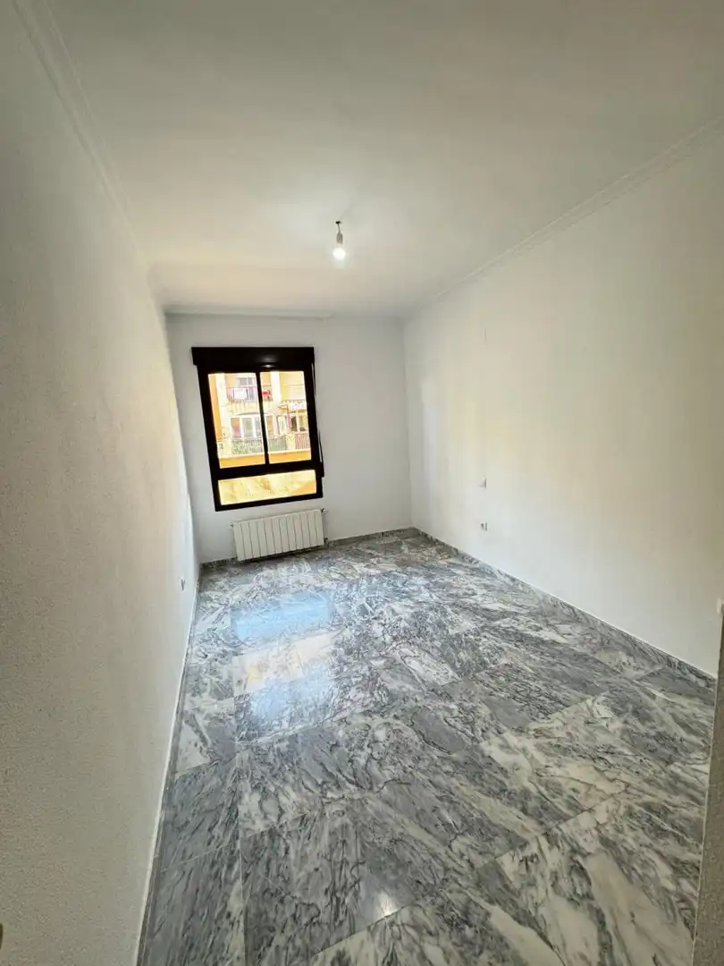 Habitación de Piso de alquiler en Badajoz con Aire acondicionado, Calefacción y Terraza