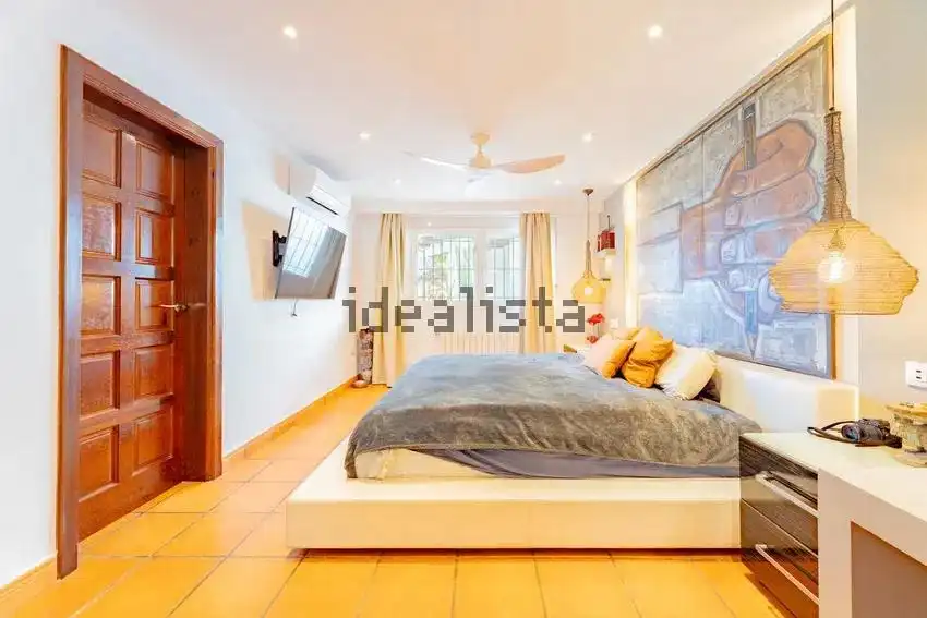 Habitación de Casa o chalet en venta en La Nucia con Aire acondicionado, Calefacción y Jardín privado