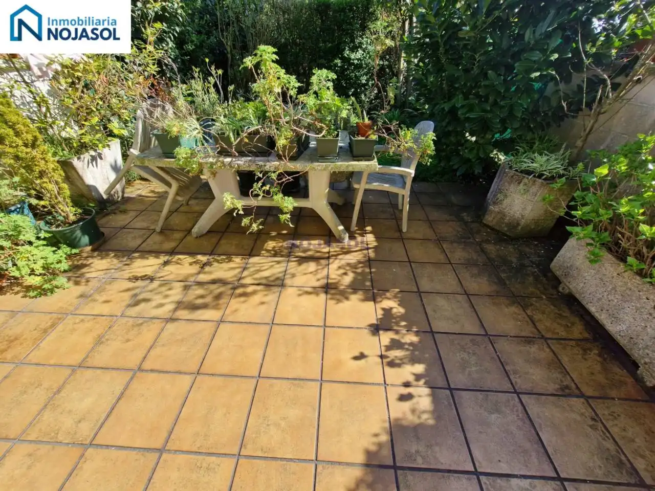 Terrassa de Casa adosada en venda en Escalante amb Calefacció, Jardí privat i Parquet