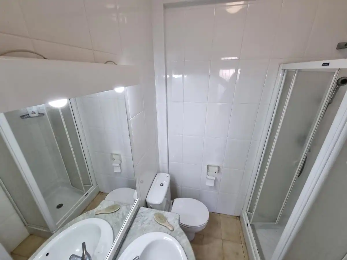 Bany de Casa o xalet en venda en Castellón de la Plana / Castelló de la Plana amb Aire condicionat, Calefacció i Terrassa