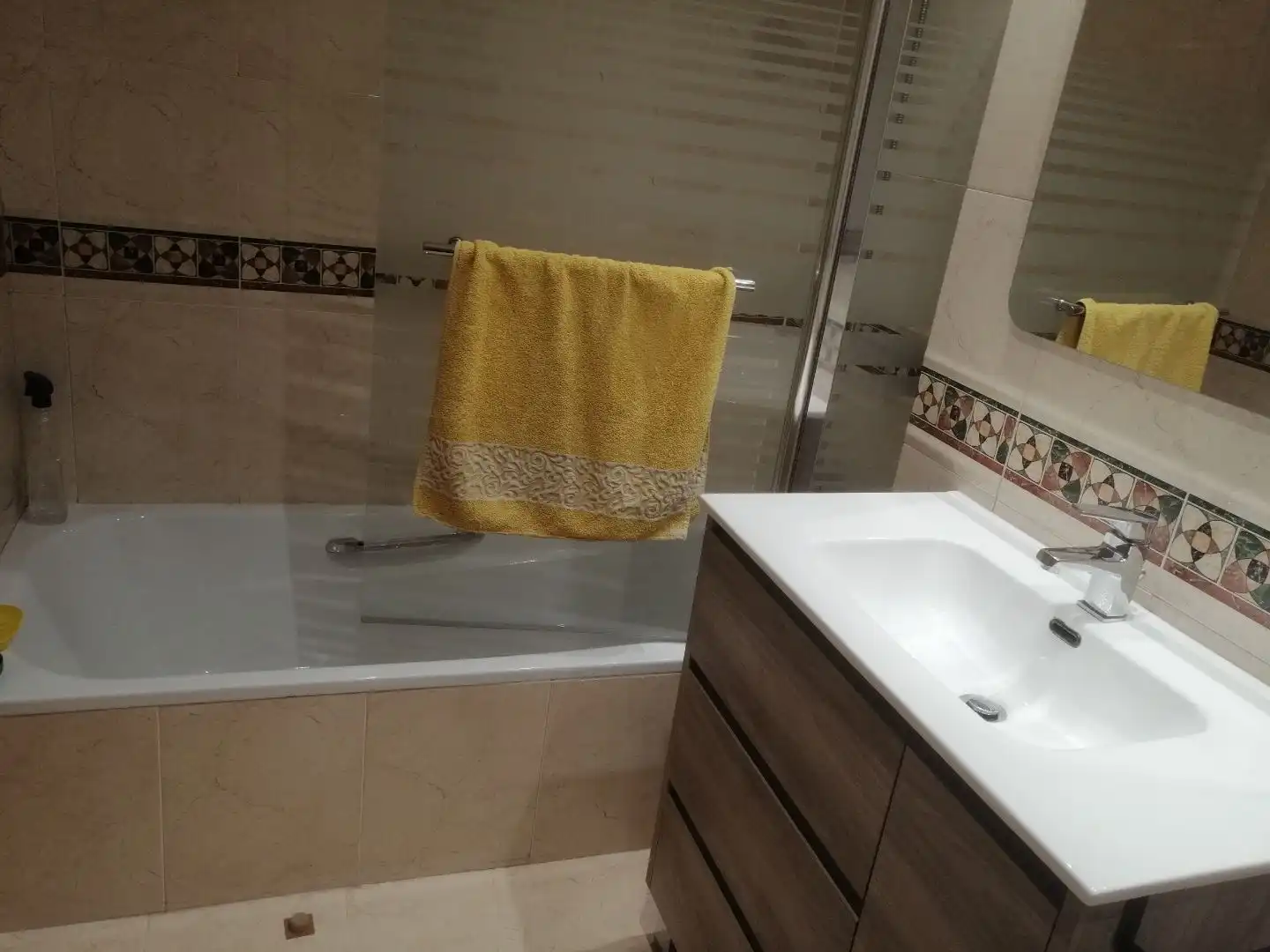Bany de Pis en venda en Valladolid Capital amb Piscina