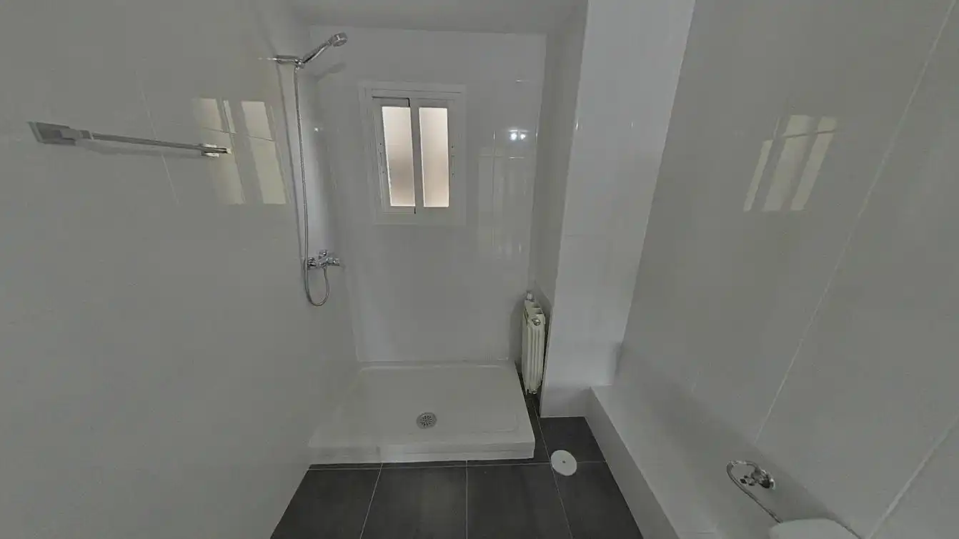 Bathroom of Flat for sale in Móstoles