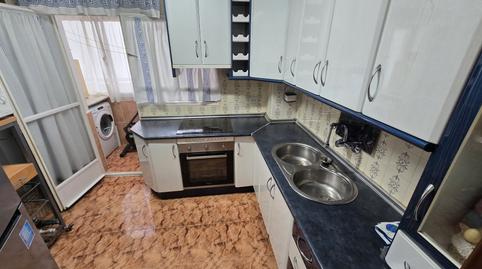 Foto 4 de Piso en venta en Peñamefecit - Avda Barcelona,  Jaén Capital