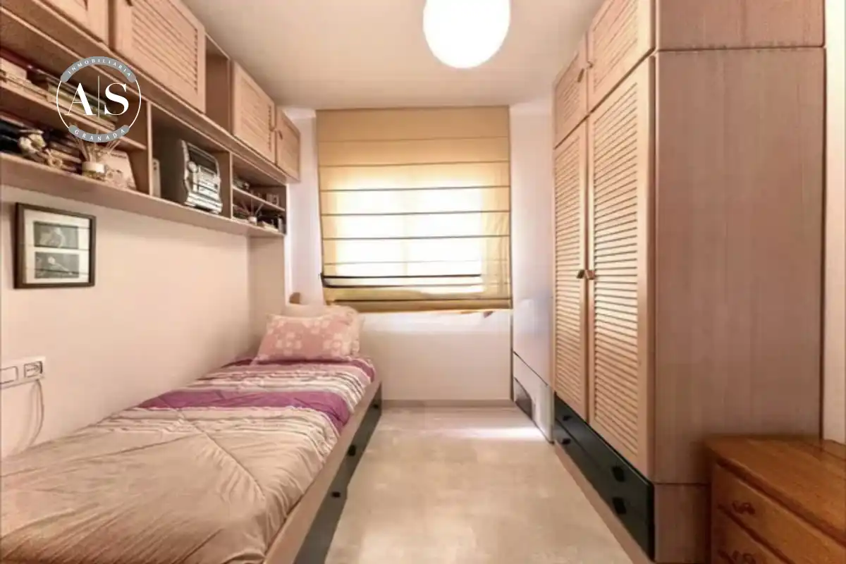 Habitación de Piso en venta en Maracena con Aire acondicionado