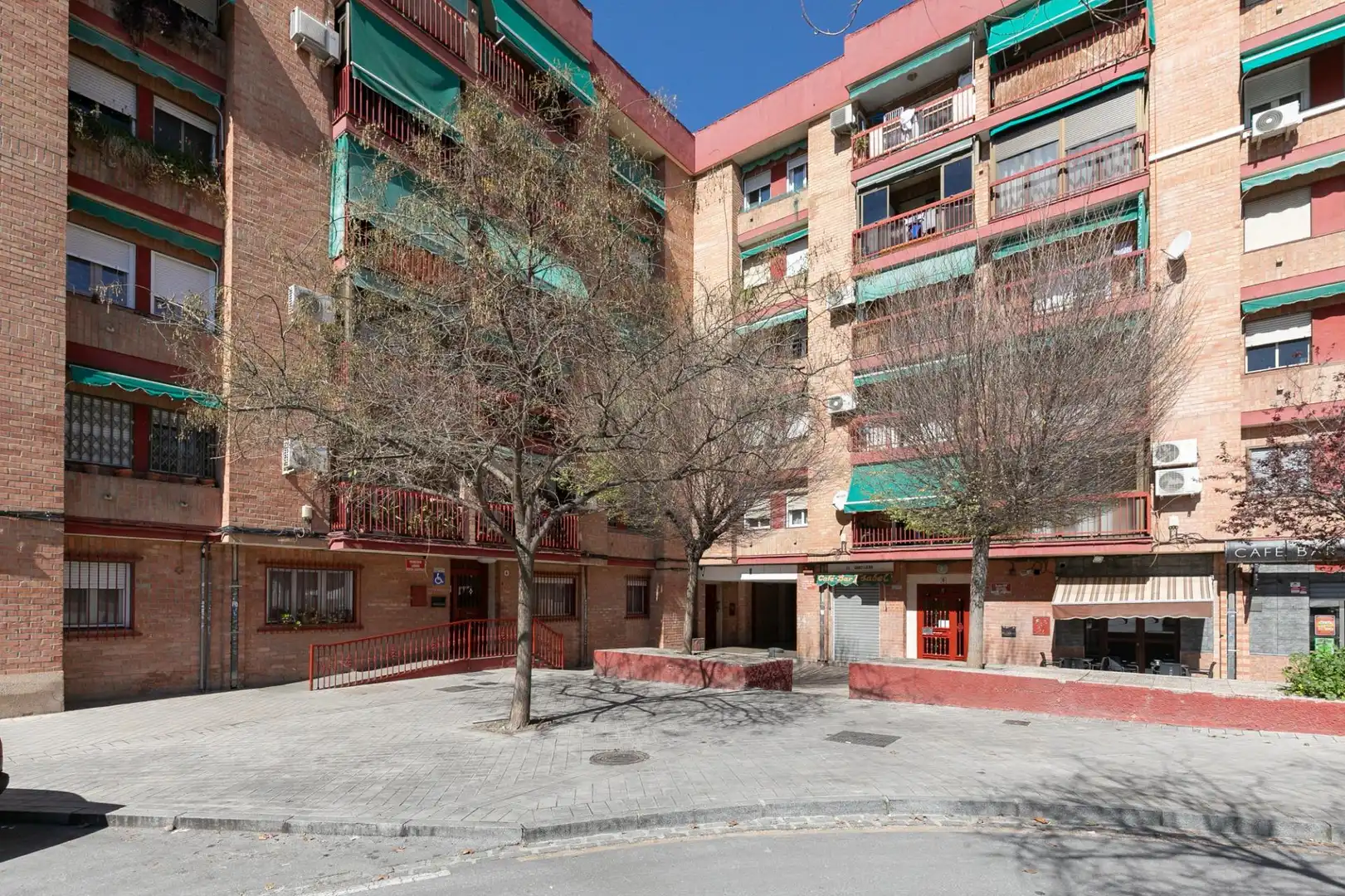 Piso con terraza en venta en Plaza del Poeta Juan Boscán, imagen 2