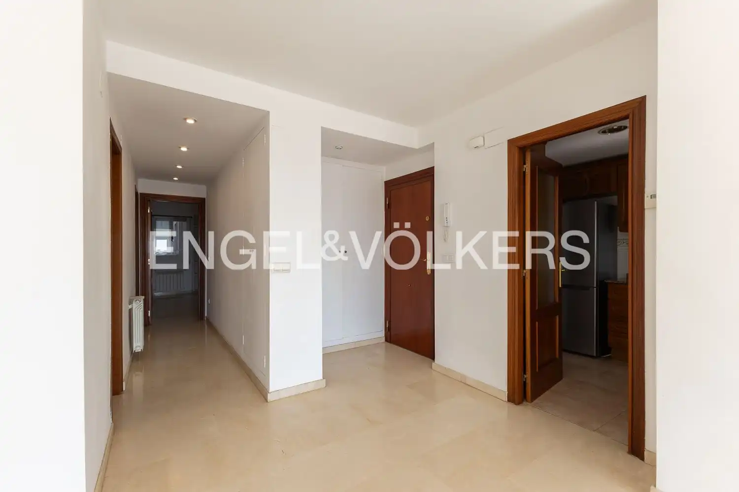 Piso de alquiler en Valencia con Aire acondicionado, Calefacción y Trastero
