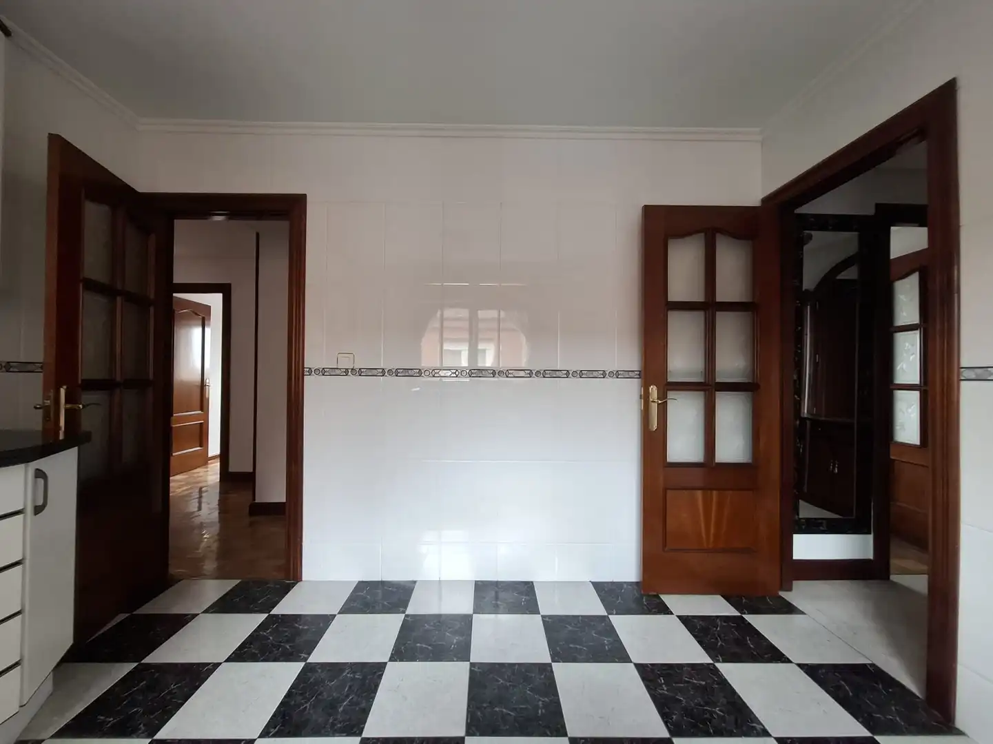 Wohnung zur Miete in Gijón  mit Heizung und Parkett