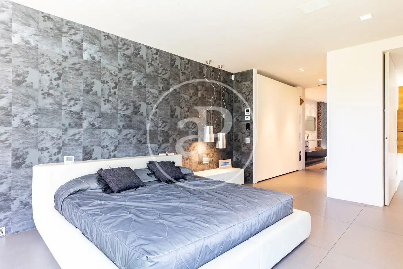 Dormitori de Casa o xalet en venda en Sant Cugat del Vallès amb Aire condicionat, Calefacció i Jardí privat